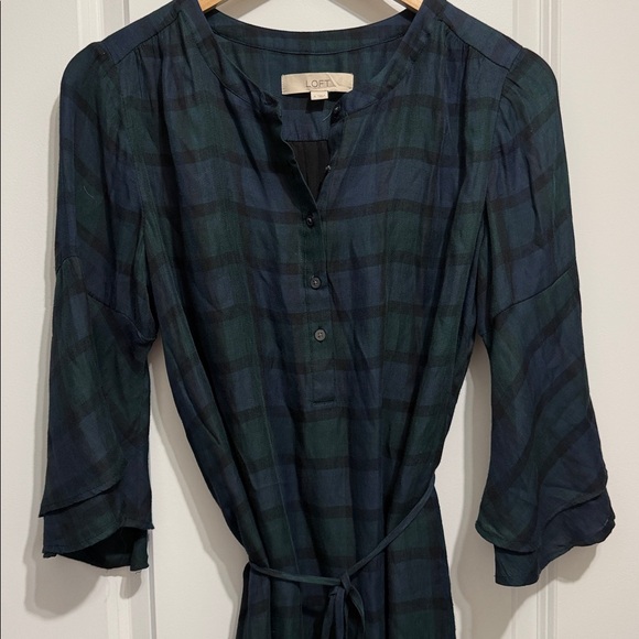 EUC. Small LOFT button down tie wait dress - Picture 4 of 10